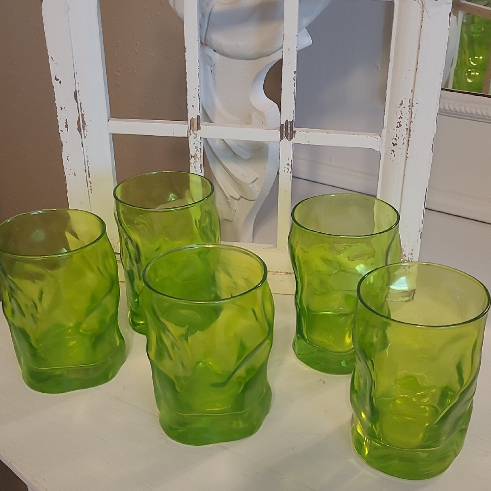 Sorgente Vintage Set of 5 Green Glass Tumblers